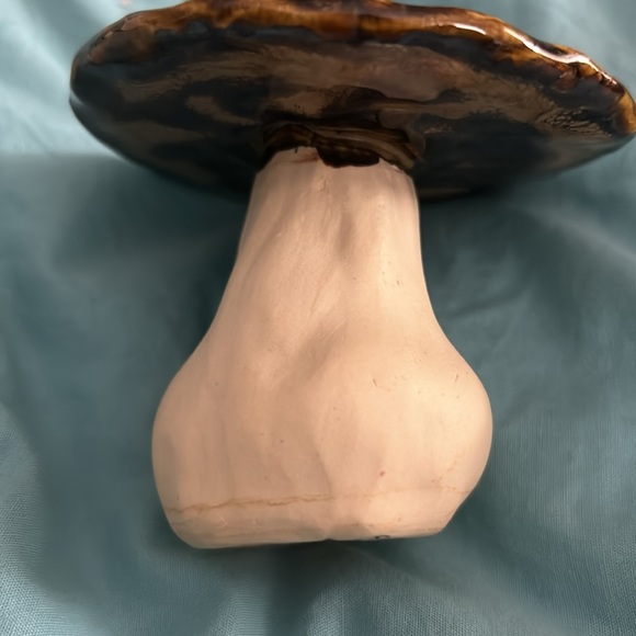 Mushroom Ceramic Decor - Picture 7 of 8